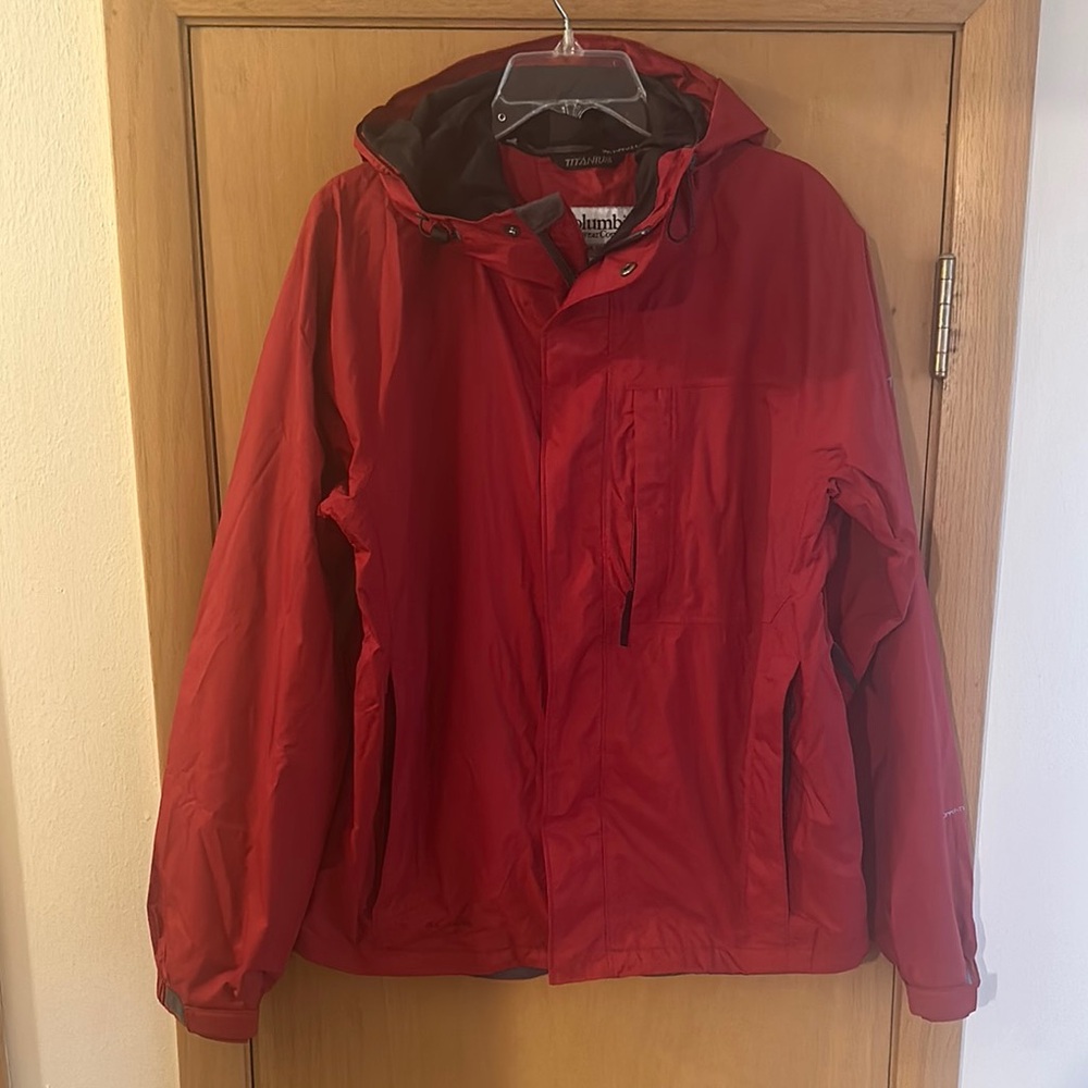 Columbia Men’s Titanium Waterproof Hooded Rain Jacket Red Size Medium